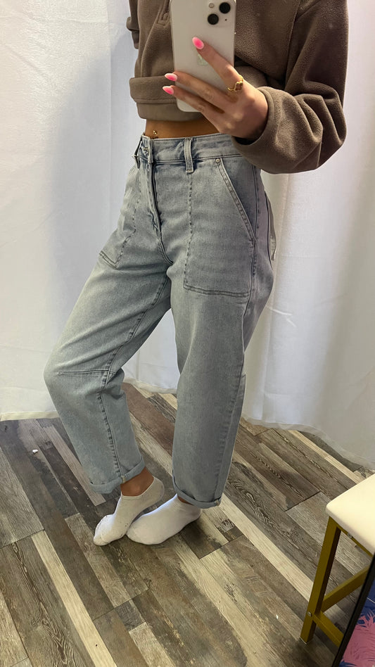 Risen Barrel Jeans